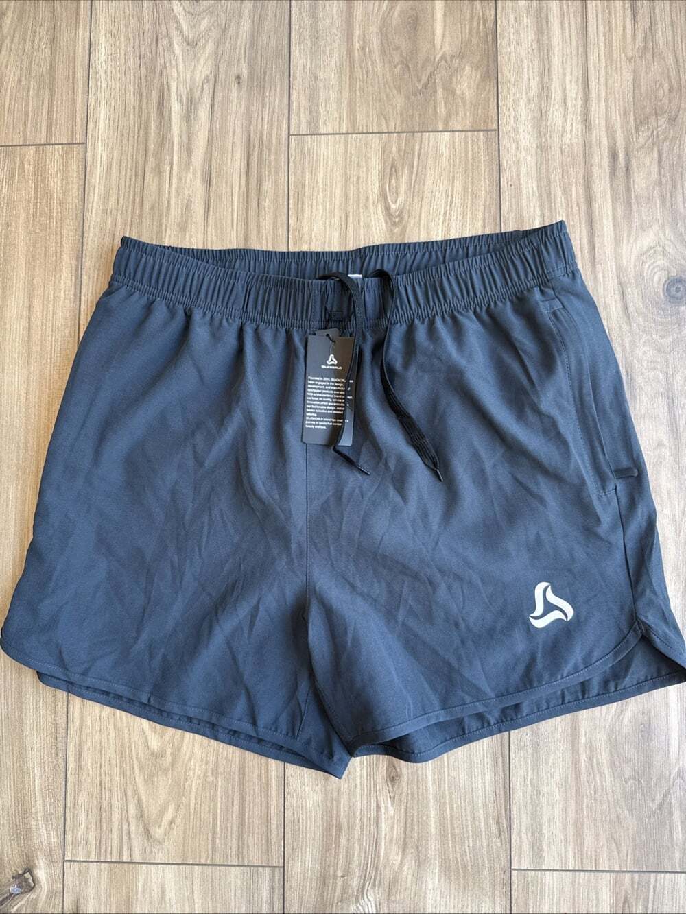 SILKWORLD Men's Running Stretch Quick Dry Shorts with Zipper Pockets Sz M NWT